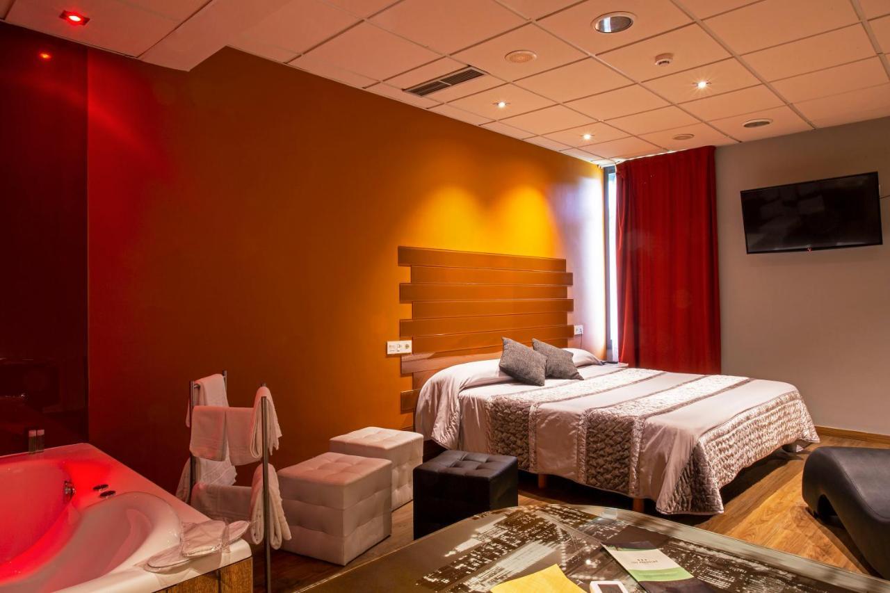Motel Los Abedules โอเบียโด ภายนอก รูปภาพ
