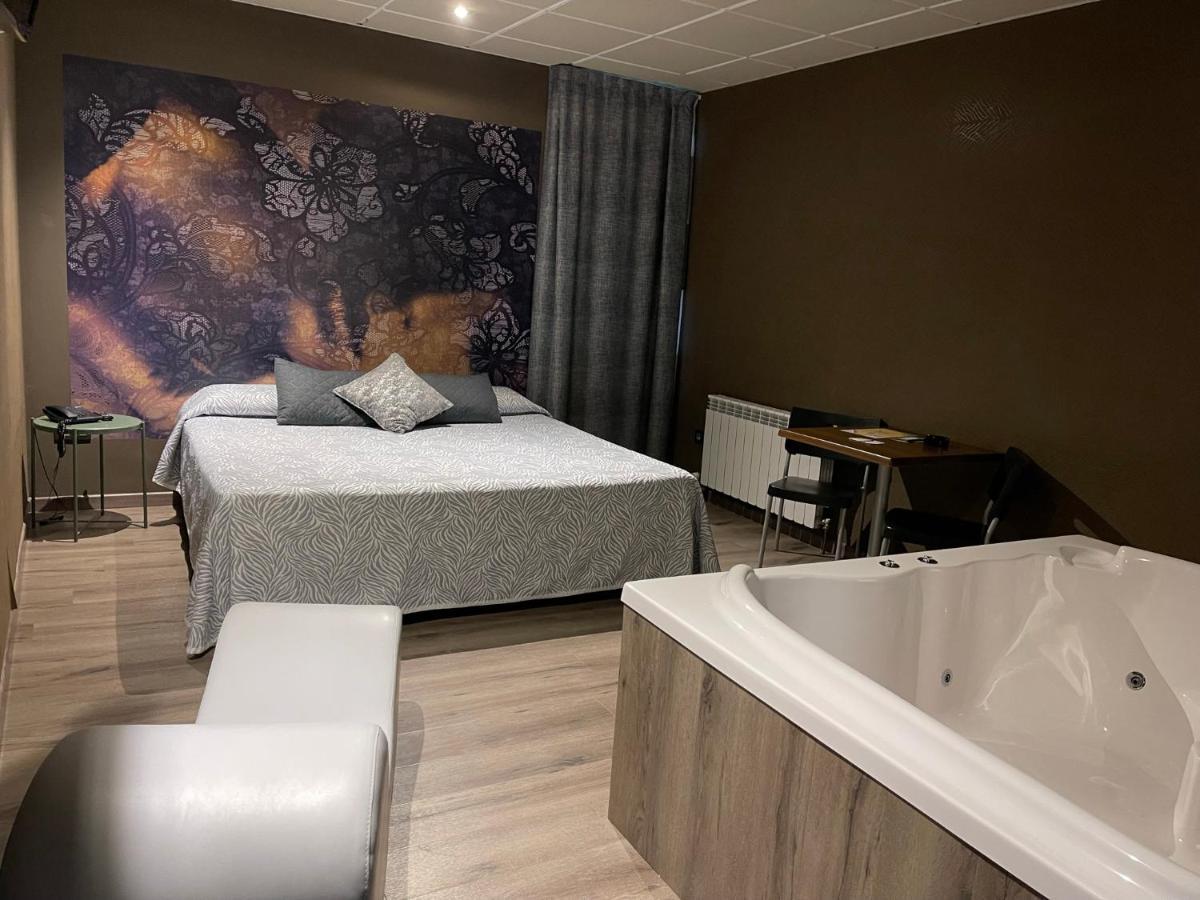 Motel Los Abedules โอเบียโด ภายนอก รูปภาพ