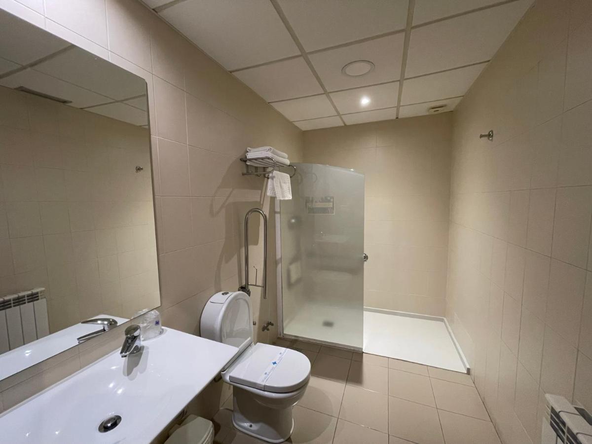 Motel Los Abedules โอเบียโด ภายนอก รูปภาพ