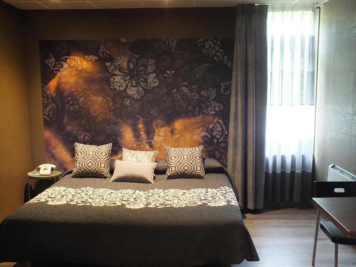 Motel Los Abedules โอเบียโด ภายนอก รูปภาพ