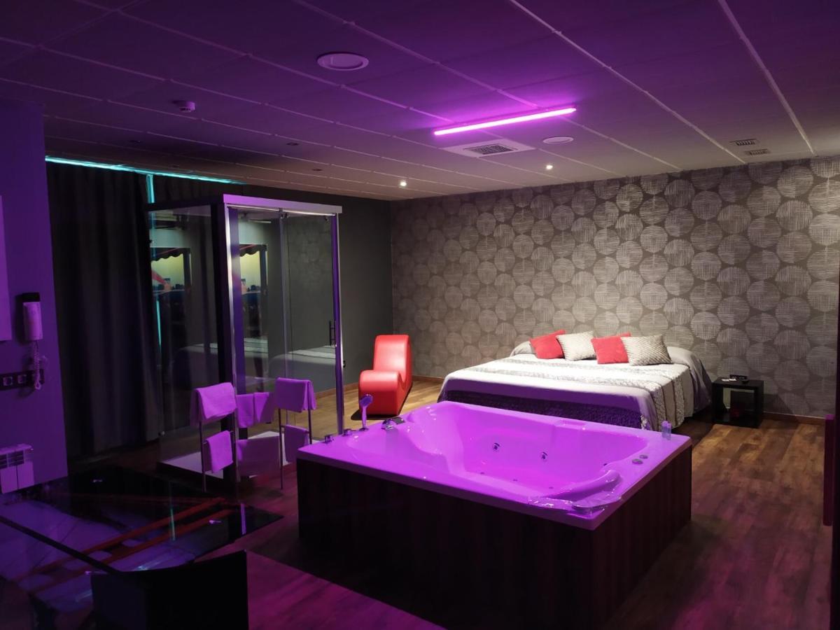 Motel Los Abedules โอเบียโด ภายนอก รูปภาพ